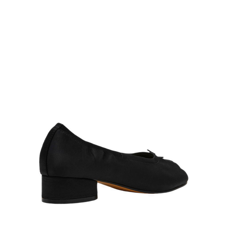 CYRA BLACK - view 3