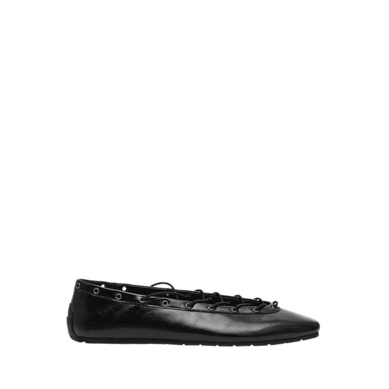 POINTE BLACK