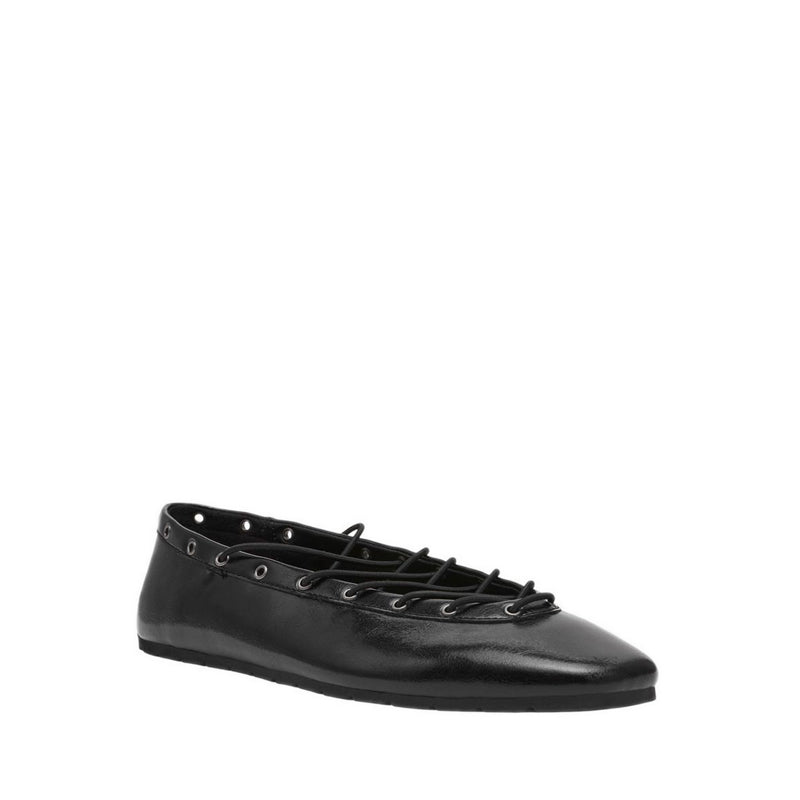 POINTE BLACK