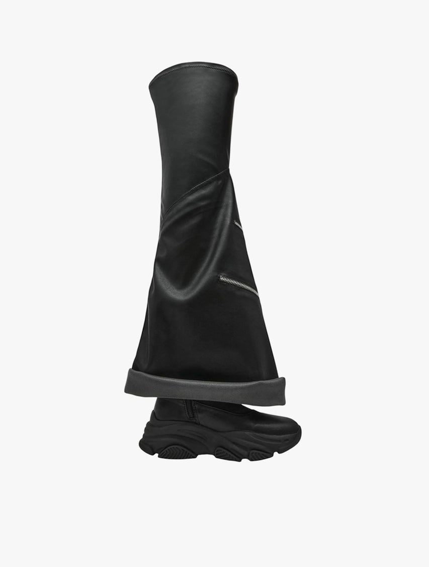 PREVALE BLACK