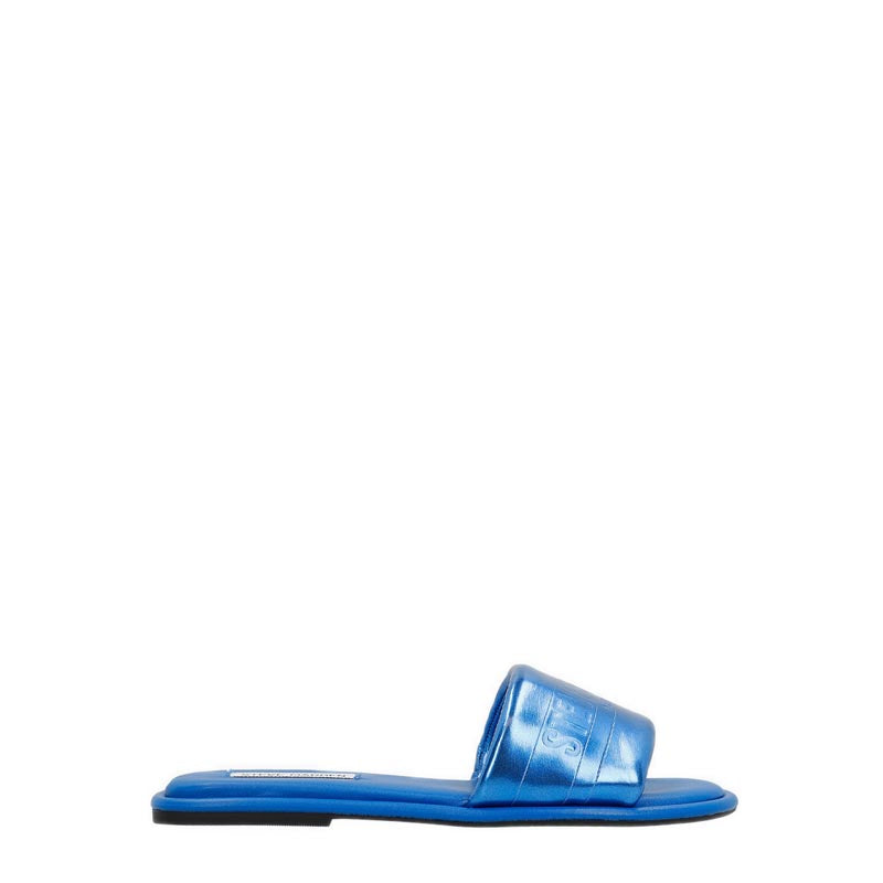 NOTABLE BLUE