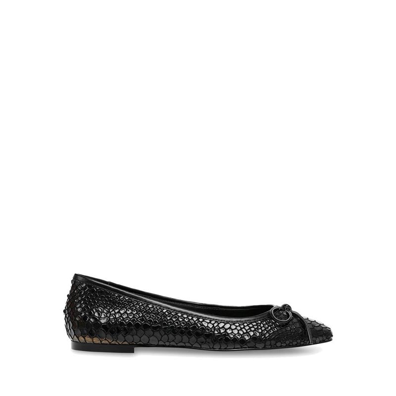 QUEENLY BLACK